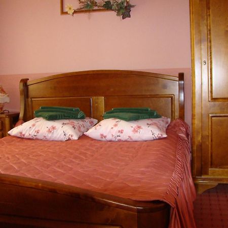 فاوكافيسك Hotel Berezka المظهر الخارجي الصورة